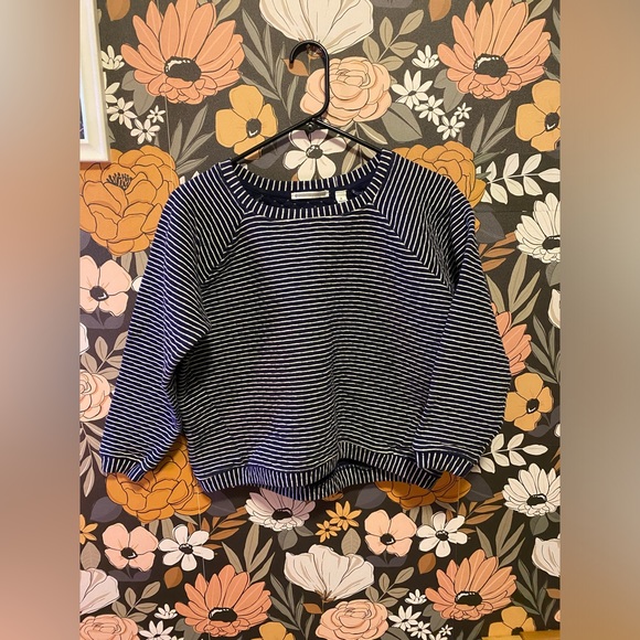 Sweater - Picture 1 of 1